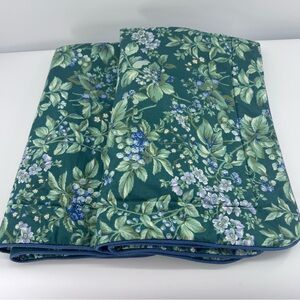 Laura Ashley Bramble Berry Green Floral King Pillow Shams Set of 2 Bedrooom